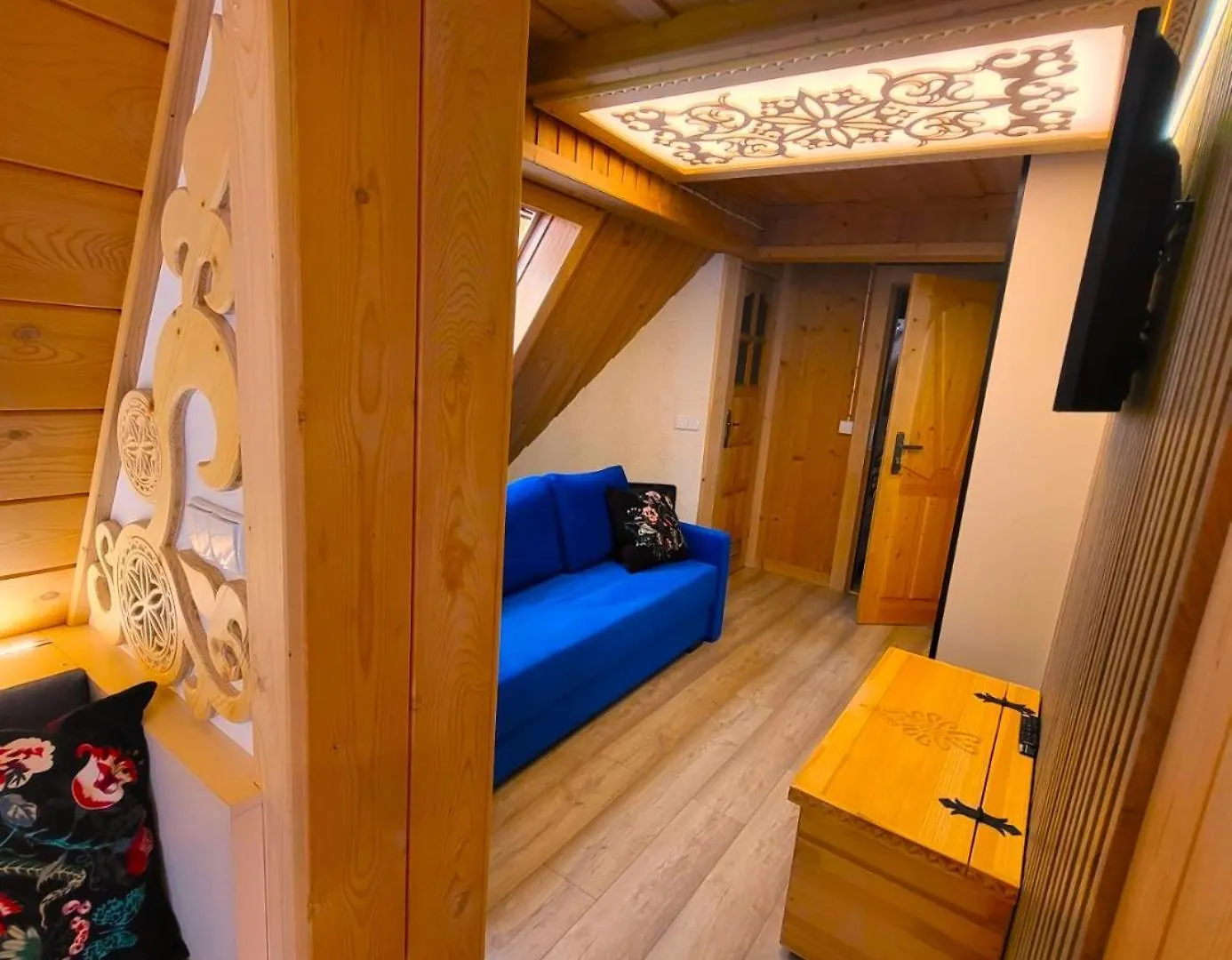 Hotel Chałpa u Zbójnika Zakopane 0*,